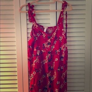 Maternity maxi dress